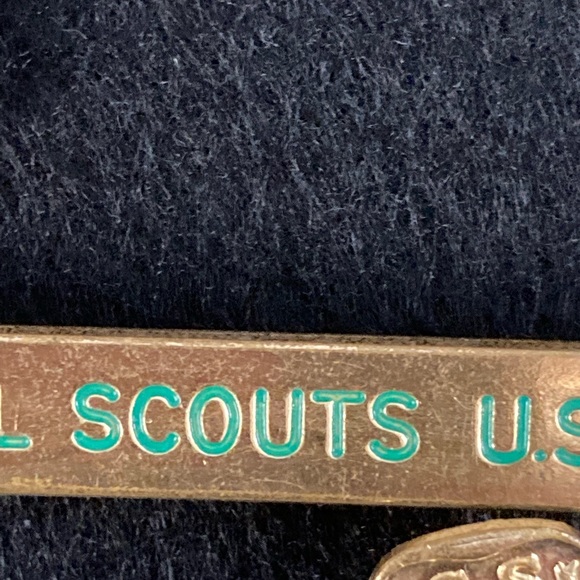Vintage Girl Scouts pins - Picture 8 of 12